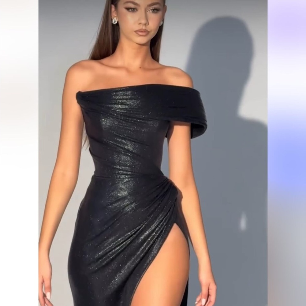 Elegant Off-Shoulder Black Dress